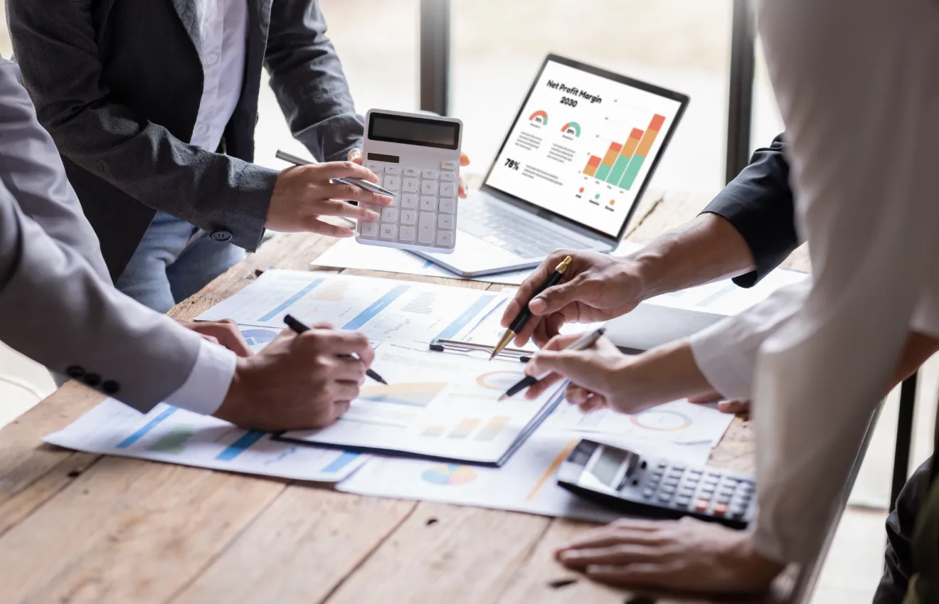 Expert Insight Across the Entire Deal Lifecycle